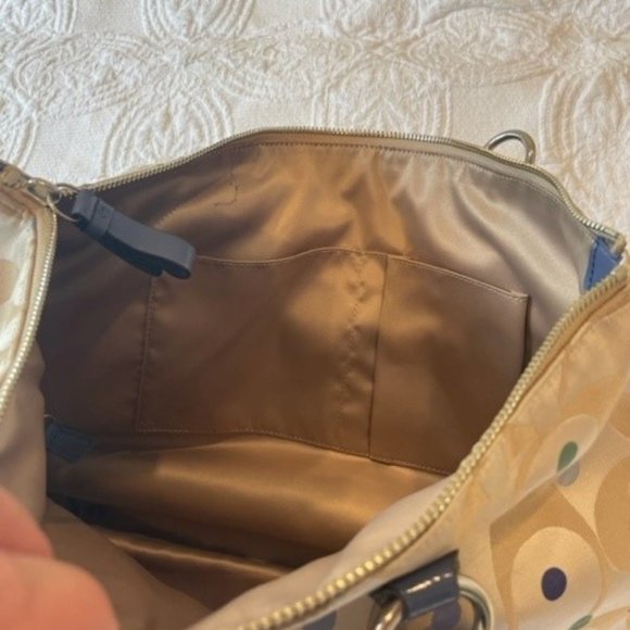 COACH Limited Edition Daisy Dot Print Large Tote Bag Tan Blue Heart EUC - Picture 6 of 7